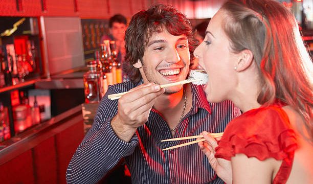 26 Affordable But FUN Date Night Ideas